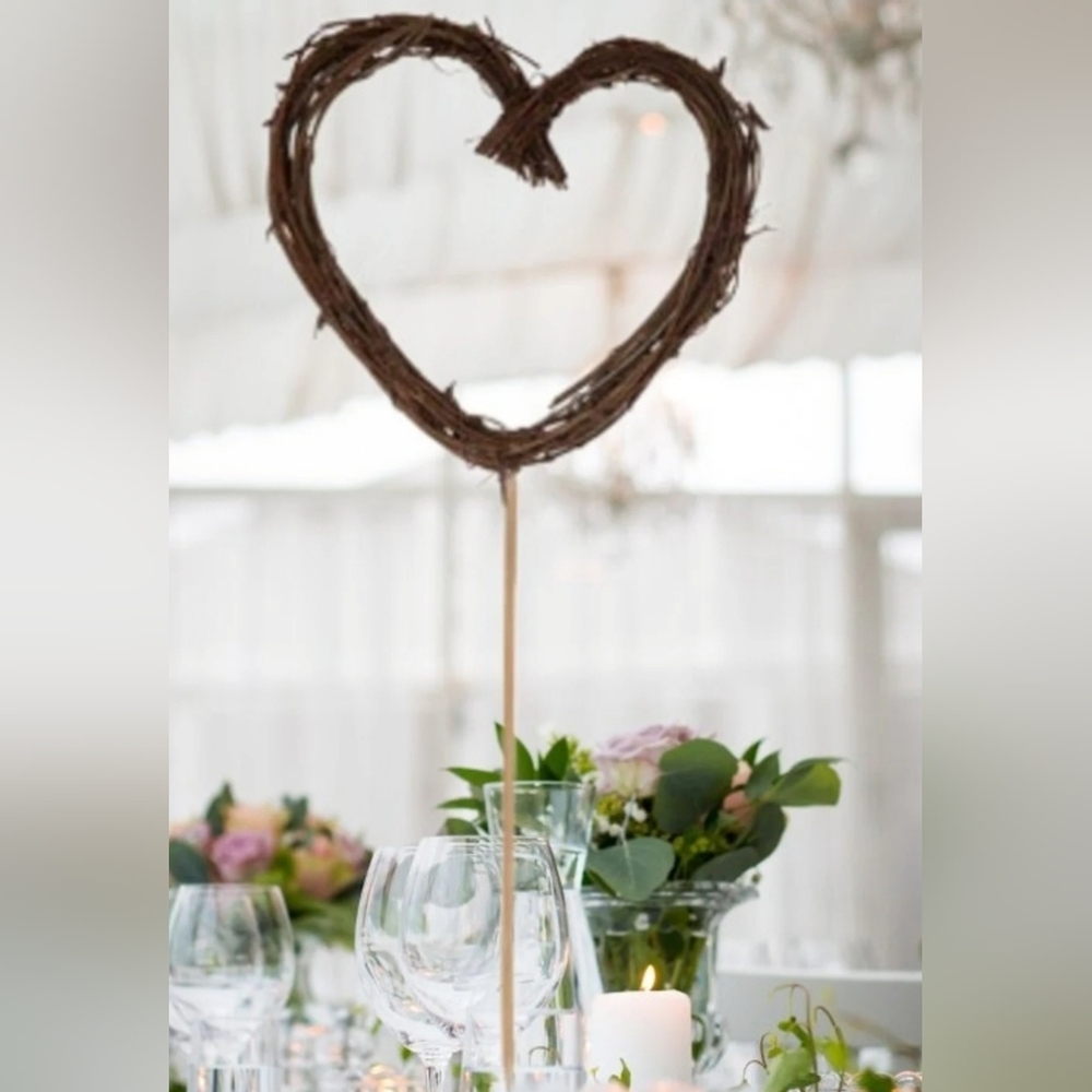 Heart Shape Wood Vine Cake Topper Decor Stand Brown Twig Centerpiece Rustic NEW